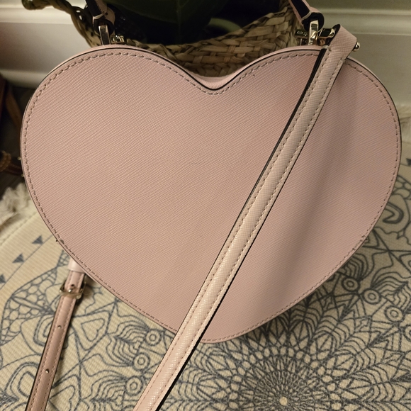 Kate Spade Pink Heart-Shaped Crossbody Bag and Wallet Set - Picture 2 of 11